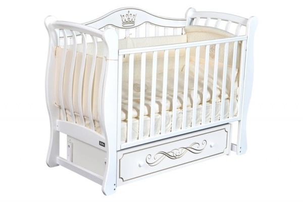 Кроватка с маятником "Charlize Elegance"